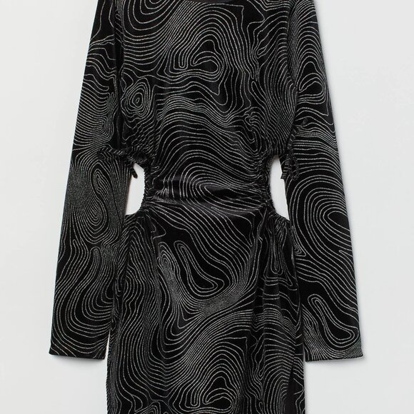 Short Black Cut-out dress With Silver Detailing - Picture 1 of 4